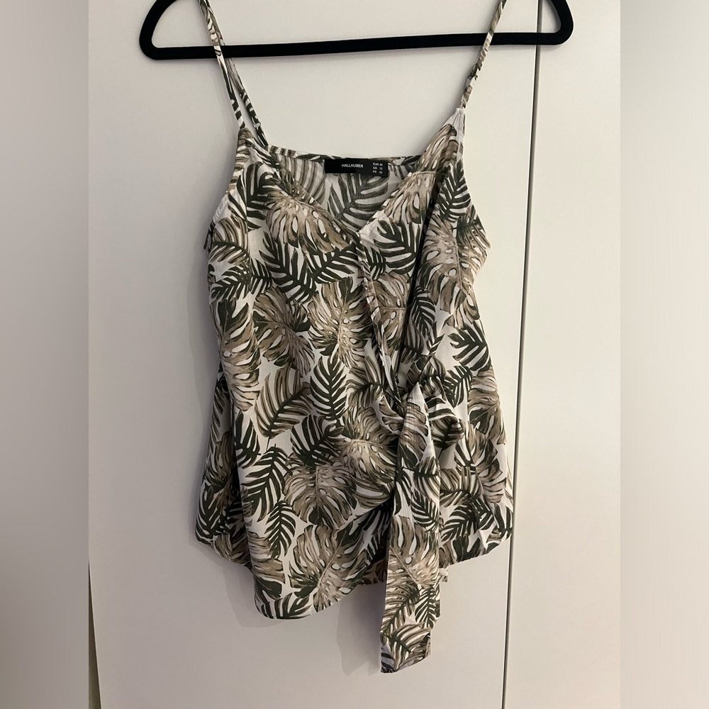 Floral top